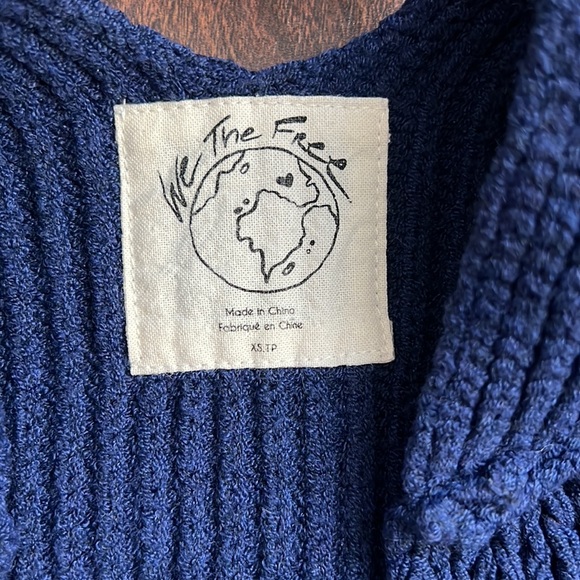 We the Free Navy Blue Sea Bright Chunky Sweater - Picture 6 of 8